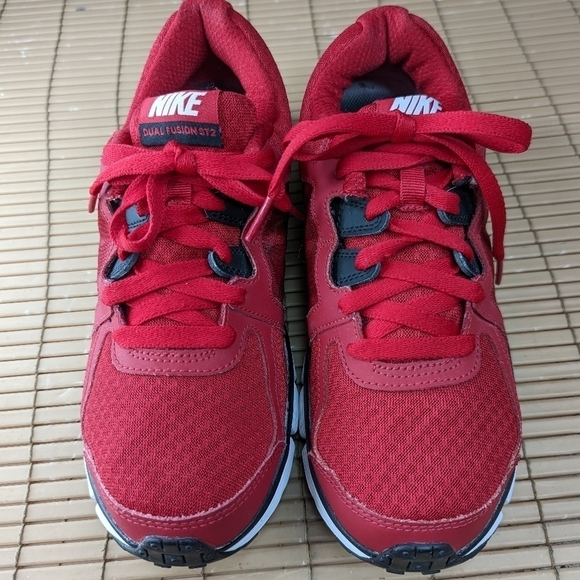 Nike Mens Dual Fusion ST 2 Running Shoes Red 454242-610 Lace Up Low Top sz 9.  3 - Picture 3 of 11